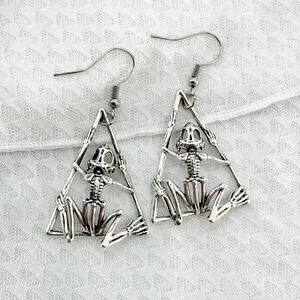 Silver Gothic Frog Skeleton Earrings: Fun Oddities Halloween Jewelry